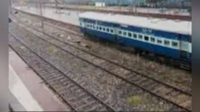 कोडरमा-गया रेलखंड पर ओवरहेड खंभा क्षतिग्रस्त, परिचालन ठप