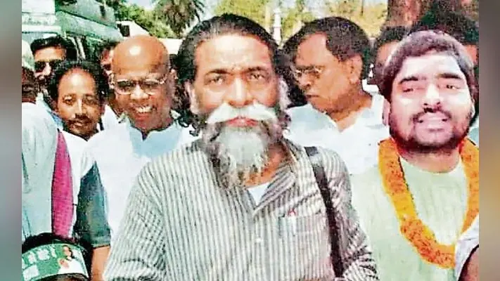 दुमका संसदीय क्षेत्र : …जब हाट में पत्ता घुमा कर जुटायी जाती थी भीड़