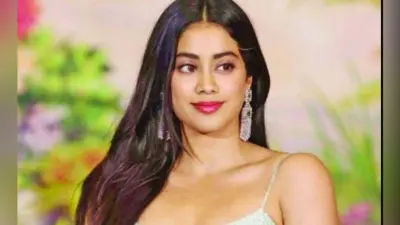 जाह्नवी कपूर के हाथ लगी एक और फिल्म, ”रूह-अफ्जा” में राजकुमार राव संग बनी जोड़ी