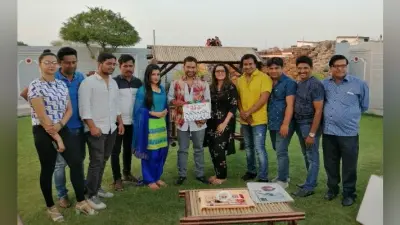 खेसारी लाल यादव के बाद अब निरहुआ कहेंगे ”ठीक है”