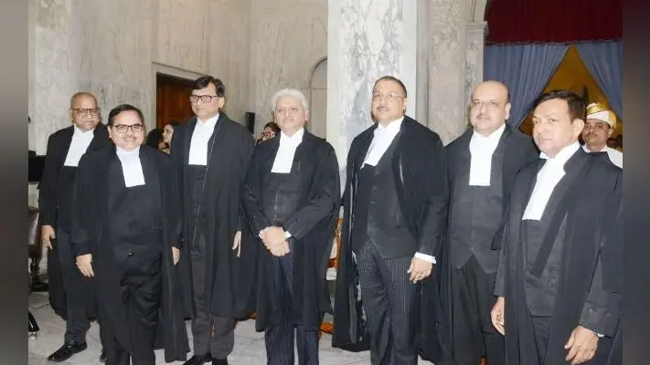 पटना हाईकोर्ट को मिले छह और स्थायी जज, चीफ जस्टिस ने दिलायी शपथ, पटना लॉ कॉलेज के एक ही बैच के सात छात्र हाईकोर्ट में जज
