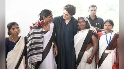 प्रियंका गांधी ने साधा योगी सरकार पर निशाना, कहा- यूपी सरकार में कर्मचारी आत्महत्या को मजबूर