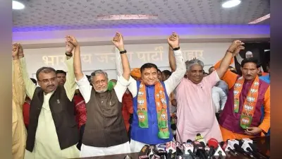 बिहार : महाचंद्र सहित कई नेता भाजपा में शामिल, सुशील मोदी का दावा- 2019 में मोदी लहर 2014 से भी मजबूत