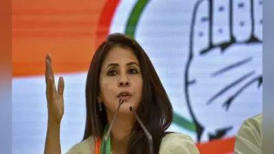 LokSabha Chunav 2019 : उर्मिला मातोंडकर ने उड़ाया Modi Biopic का मजाक, कह दी यह बात…