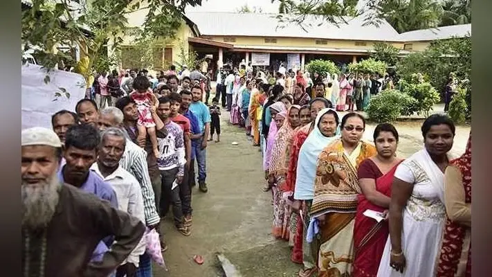 राज्य की तीन सीटों पर 76.31 फीसदी मतदान