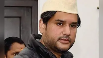 एनडी तिवारी के बेटे रोहित शेखर की मौत गला दबाने के चलते दम घुटने से हुई