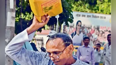मुजफ्फरपुर : …..जब नामांकन रद्द होने पर दो प्रत्याशियों ने किया आत्मदाह का प्रयास