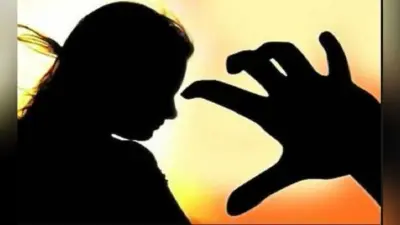 यौन उत्पीड़न के आरोपी शिक्षक पर फूटा आक्रोश