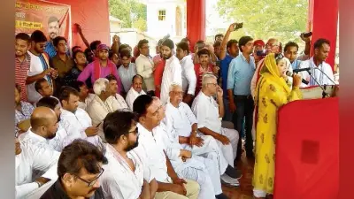बेगूसराय :समाज को बांटकर लाभ लेना चाहती भाजपा: शबाना आजमी