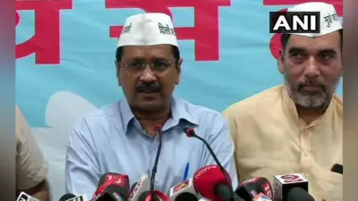 केजरीवाल के सांप्रदायिक बयान पर कांग्रेस पहुंची चुनाव आयोग, चुनाव प्रचार पर रोक लगाने की मांग
