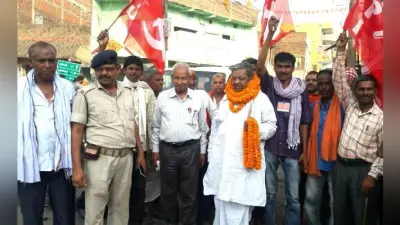 भाकपा उम्मीदवार भुवनेश्वर प्रसाद मेहता ने किया बड़कागांव में चुनावी दौरा