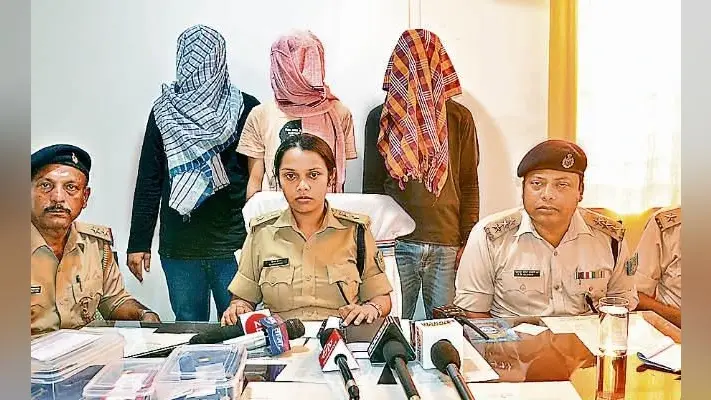 रांची : छिनतई के दो और अपराधी पकड़े गये, हथियार बरामद