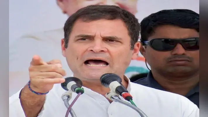 राहुल गांधी ने नरेंद्र मोदी पर साधा निशाना, लगवाये ‘चौकीदार चोर है’ के नारे