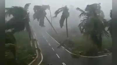 चक्रवाती तूफान FANI को लेकर रांची में हाई अलर्ट, कर्मचारियों की छुट्टी रद्द, दिये गये ये निर्देश…