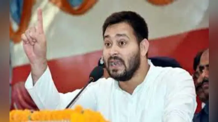 बोचहां की चुनावी सभा में बोले तेजस्वी, कहा – आरक्षण को खत्म करने की रची जा रही साजिश