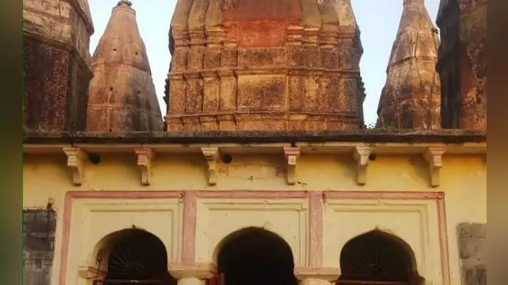 बिहार: इस प्रसिद्ध मंदिर से अष्टधातु की मूर्ति चुराने की थी योजना, औजार और हथियार के साथ गिरफ्तार हुए चोर
