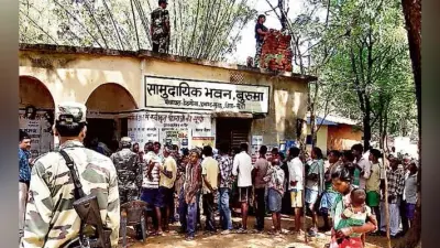 खूंटी : पत्थलगड़ी वाले इलाकों में चुनावी गूंज, दुरुह बूथों तक पहुंचे वोटर, जहां जलाये थे वोटरकार्ड, वोट के लिए लगी थी लंबी कतार