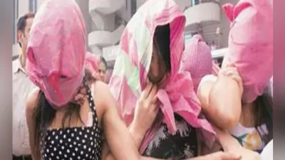 पाकिस्तान से ईसाई लड़कियों की चन में हो रही तस्करी
