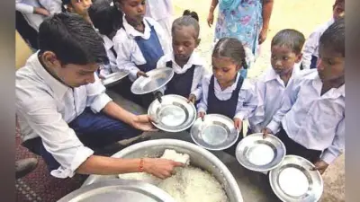 जंगली जानवरों के भय से स्कूल नहीं जा पा रहे बच्चे