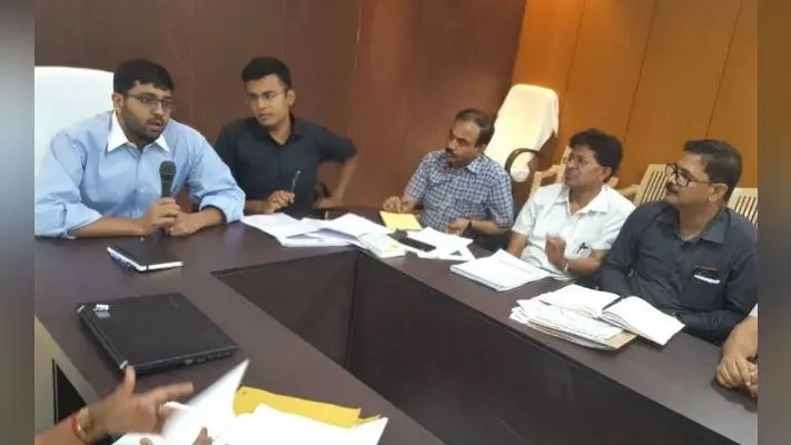 जन्म के एक घंटे के अंदर शिशु को स्तनपान नहीं कराने वाले अस्पतालों पर कार्रवाई : उपायुक्त