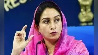 हरसिमरत की हैट्रिक आसान नहीं