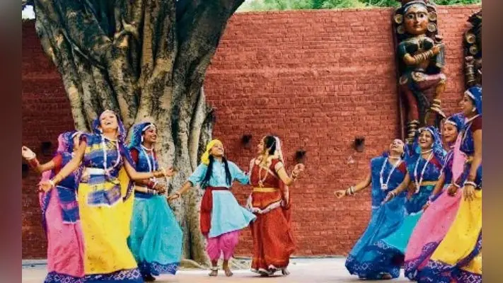 बिहार की नृत्य परंपरा की विशिष्ट शैली है जट-जटिन नृत्य