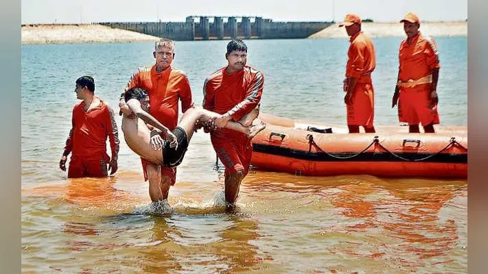 धुर्वा डैम में दो छात्र डूबे, तीन दोस्तों के साथ नहाने गये थे पीयूष व आदित्य