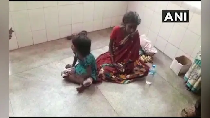 कर्नाटक: बीमार मां की देखभाल के लिए भीख मांगने को मजबूर हुई छह साल की बेटी