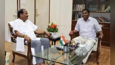 मुख्यमंत्री रघुवर दास से मिले सांसद अर्जुन मुंडा