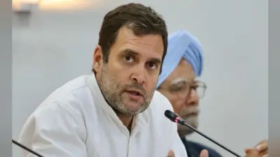 राहुल के इस्तीफे की पेशकश से कार्यकर्ता निराश, अनशन पर बैठे