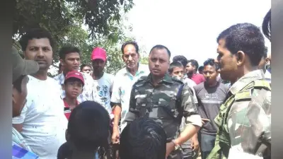 सिमडेगा : दिन दहाड़े व्यापारियों से बंदूक की नोंक पर 4 लाख की लूट, अपराधी टेंपो से फरार