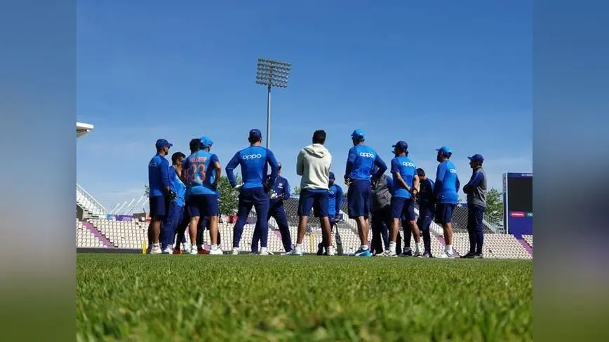 World Cup 2019: अपने पहले मैच में साउथ अफ्रीका से भिड़ने के लिए भारतीय टीम बहा रही है पसीना