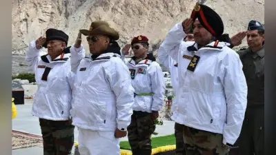 राजनाथ सिंह ने किया सियाचिन का दौरा, देश की सेवा में लगे जवानों के माता-पिता को भेजेंगे धन्यवाद पत्र