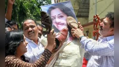 महात्मा गांधी पर विवादित ट्वीट करने वाली आईएएस अधिकारी का स्थानांतरण