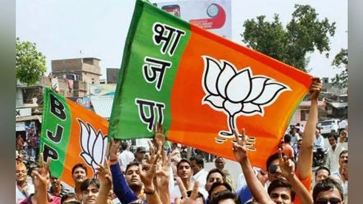 भाटपाड़ा नगरपालिका में अब भाजपा का बना बोर्ड