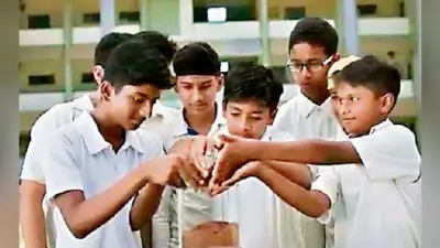 आइसीसी क्रिकेट वर्ल्ड कप : धौनी और कुलदीप को संदेश दे रहे हैं रांची के दुलार और कमल