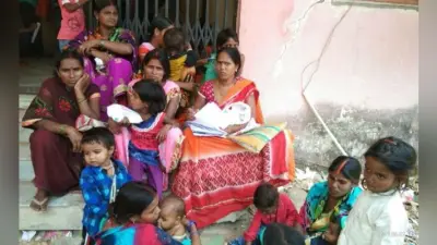 छत्तरपुर : लोगों को आधार कार्ड बनवाने में हो रही परेशानी, लगाने पड़ रहे कार्यालय के चक्कर