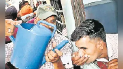 जानलेवा गर्मी! चलती ट्रेन में गर्मी के कारण चार यात्रियों ने तोड़ा दम, पहली बार हुआ ऐसा