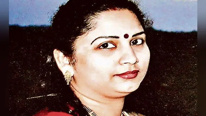 रांची : आदिवासी जमीन पर जबरन कब्जा करने का मामला, संजीवनी बिल्डकॉन की अनामिका नंदी को सजा