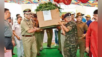 सोनाहातू के शहीद बेटे धनेश्वर को अंतिम विदाई देने पहुंचे लोग
