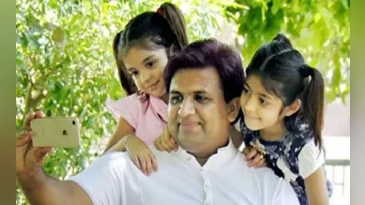 मेघालय, पंजाब और मेवात से चुनी गयी तीन ‘बेस्ट सेल्फी विद डॉटर”, बुधवार को प्रणब मुखर्जी देंगे सम्मान