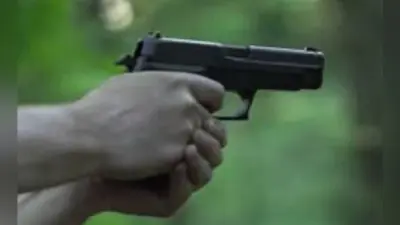 बेटे के प्रेम-प्रसंग में घर में घुस कर बुजुर्ग को गोलियों से भूना, मौत