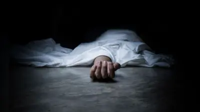 कोलकाता : स्कूल के शौचालय में मिली छात्रा की लाश, कलाई पर जख्म के निशान