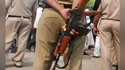बांकुड़ा के पात्रसायर में पुलिस व भाजपा समर्थकों में भिड़ंत, फायरिंग