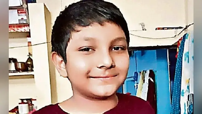 रांची : न्यूक्लियस मॉल के तीसरे तल्ले से छात्र गिरा, मौत