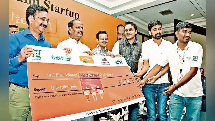 रांची : युवाओं को रोजगार लेनेवाला नहीं देनेवाला बनाना चाहते हैं : सीएम रघुवर दास