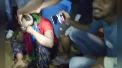 कंगारू अदालत के फैसले पर ग्रामीणों ने प्रेमी जोड़े का सिर मुड़ाकर सड़कों पर घुमाया