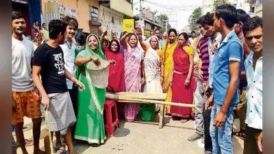जलापूर्ति पंप पांच दिनों से खराब, आक्रोशितों ने जाम की सड़क
