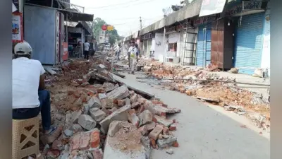 सिमडेगा : प्रशासन ने चलाया अतिक्रमण हटाओ अभियान, लोगों ने सराहा