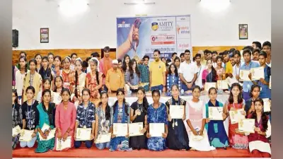 प्रभात खबर प्रतिभा सम्मान समारोह : चतरा के 400 मेधावी विद्यार्थी सम्मानित